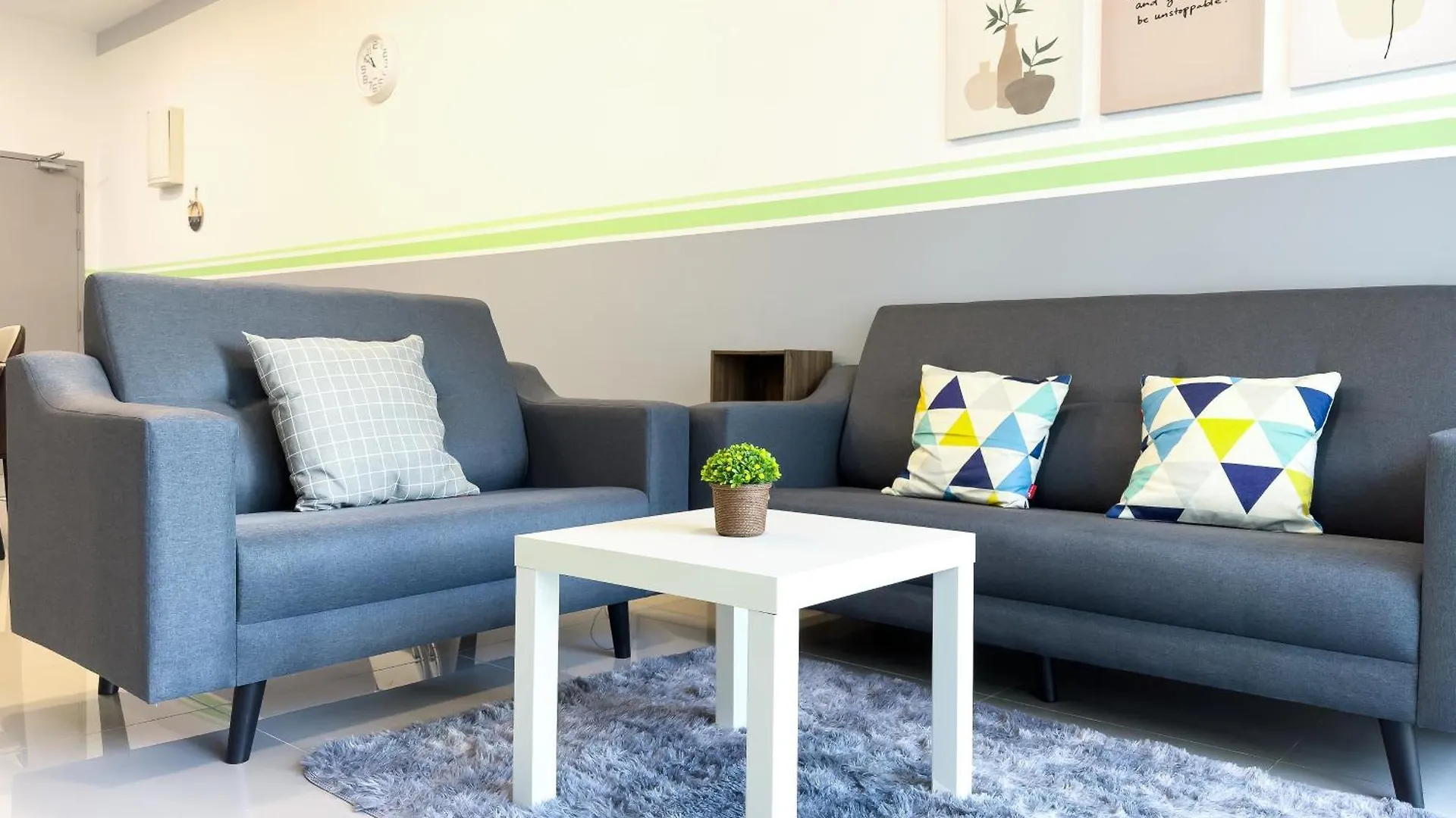 Appartamento Cozy 2-Bed Retreat - F&B Mart - Chan Sow Lin Kuala Lumpur Malesia